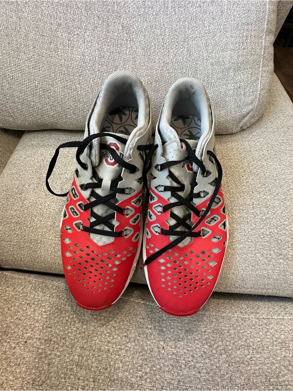 Nike Ohio State Buckeyes (OSU) Red Black Gray Training Shoes Mens Athletic - Picture 4 of 9